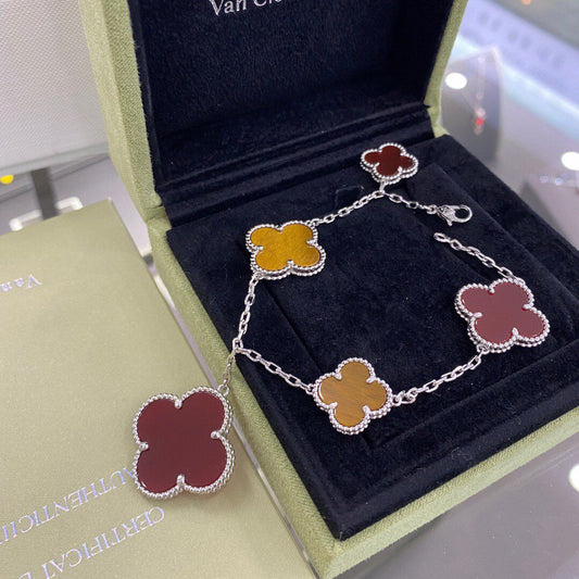 [⭐Reverie Jewels]CLOVER 5 MOTIFS SIVLER CARNELIAN TIGER EYE BRACELET