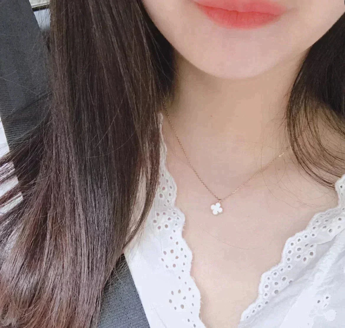 [⭐Reverie Jewels]CLOVER MINI 9.5MM WHITE MOTHER-OF-PEARL NECKLACE