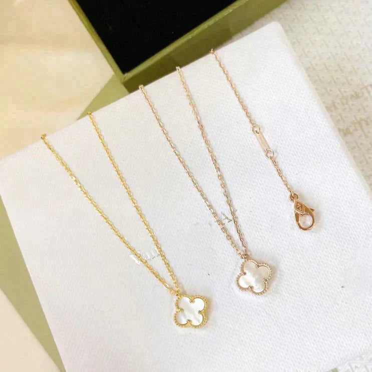 [⭐Reverie Jewels]CLOVER MINI 9.5MM WHITE MOTHER-OF-PEARL NECKLACE