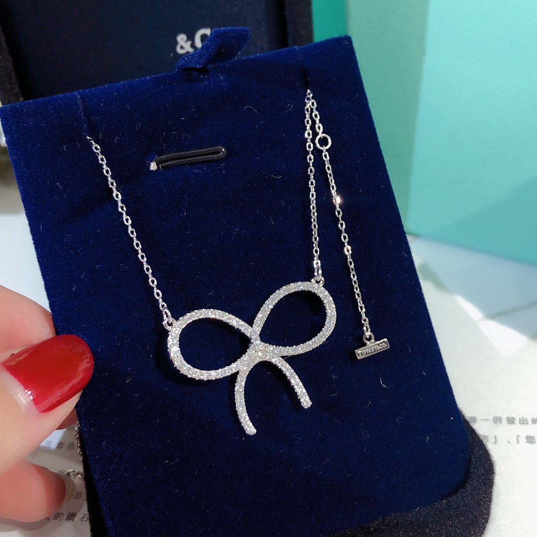 [Reverie Jewels]CLAW SET RHODIUM PLATED BOW NECKLACE