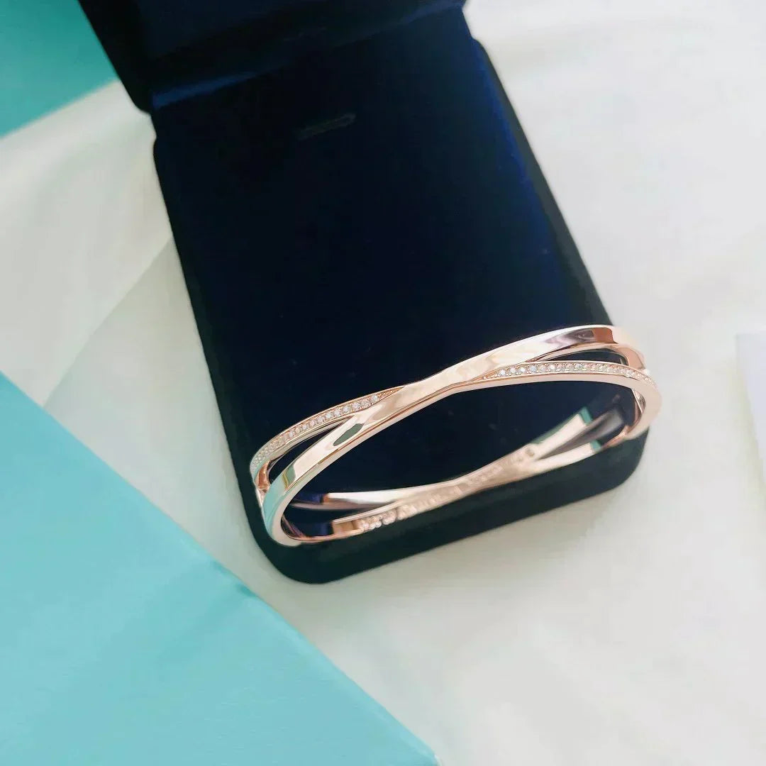 [Reverie Jewels]NARROW HINGED BANGLEIN WITH DIAMONDS SMALL