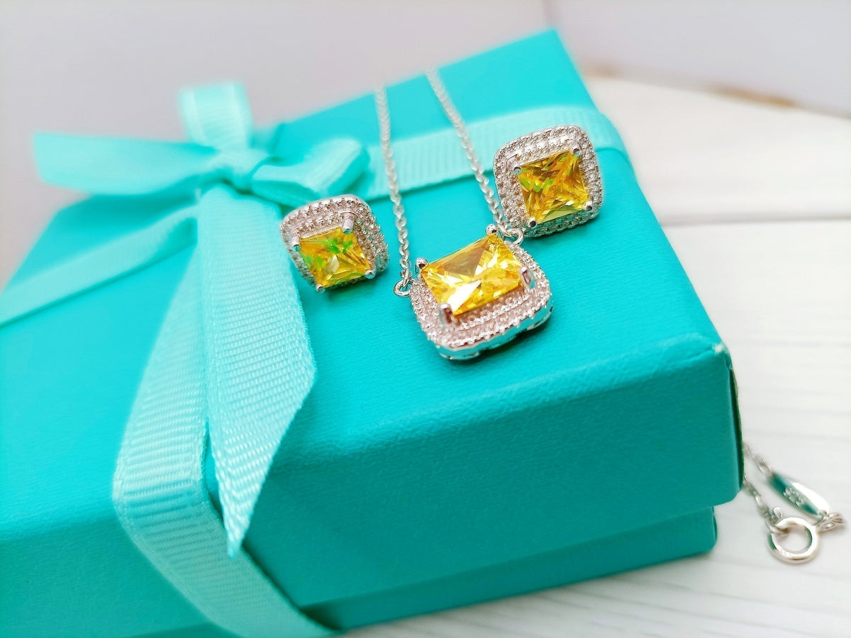 [Reverie Jewels]SPARKLERS CITRINE GEMSTONE PENDANT NECKLACE STERLING SILVER