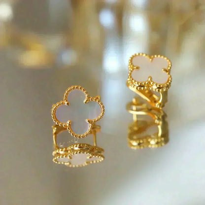 [⭐Reverie Jewels]CLOVER MEDIUM 1 MOTIFS  WHITE MOP STUD EARRINGS