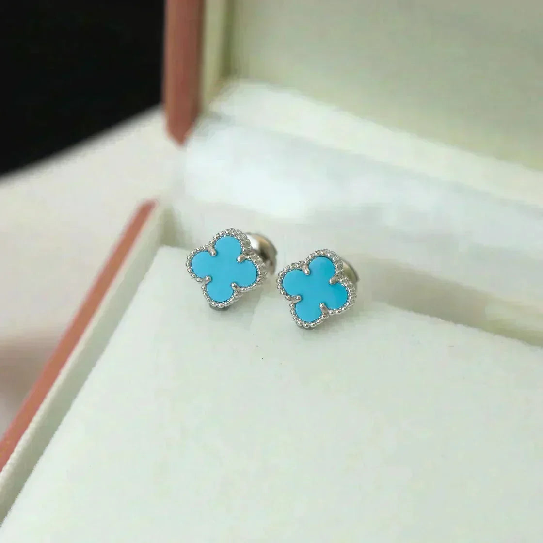 [⭐Reverie Jewels]CLOVER MINI 9.5MM ONYX STUD EARRINGS SILVER