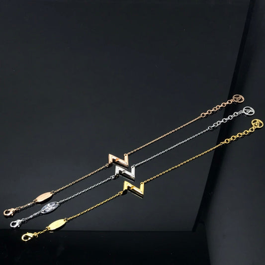 [⭐Reverie Jewels]VOLT LV LOGO BRACELET
