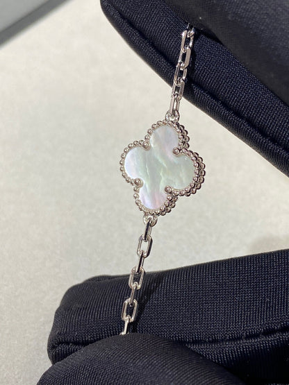 [⭐Reverie Jewels]CLOVER WHITE PEARL MOP 5 MOTIF BRACELET COLLECTION