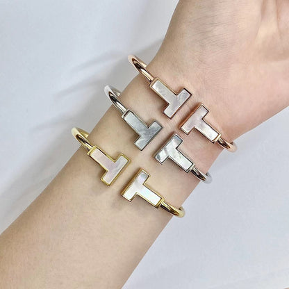 [Reverie Jewels]T WIDE MOP OPEN BRACELET