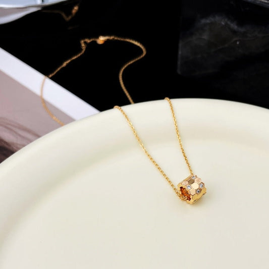 [⭐Reverie Jewels]BEE MINI PEDANT DIAMOND NECKLACE