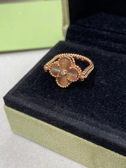 [⭐Reverie Jewels]CLOVER RIVERSIBLE ROSE GOLD RING