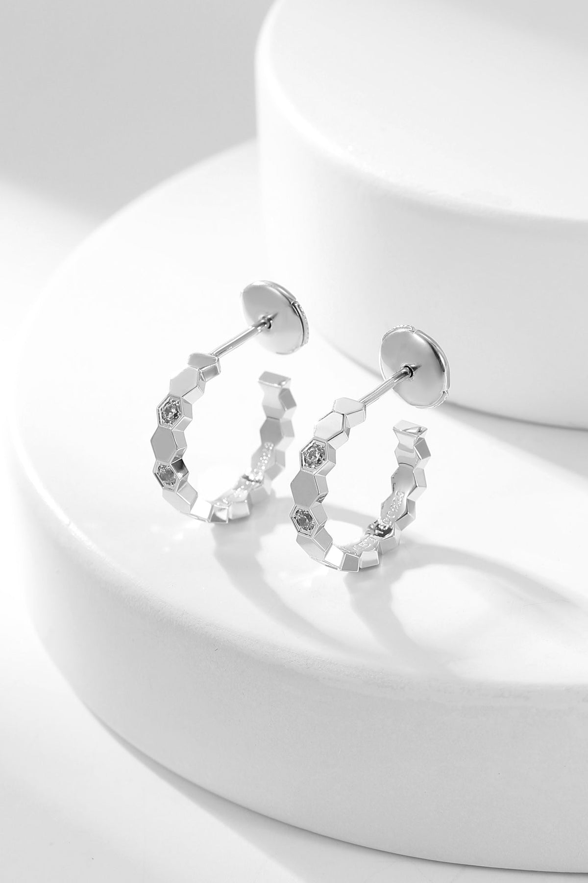 [⭐Reverie Jewels]BEE LOVE DIAMOND HOOP EARRINGS