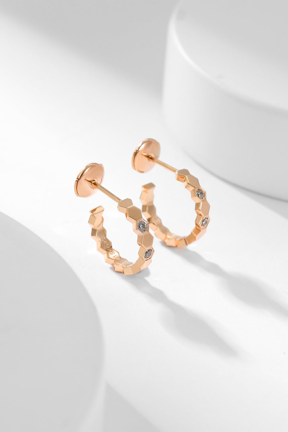 [⭐Reverie Jewels]BEE LOVE DIAMOND HOOP EARRINGS