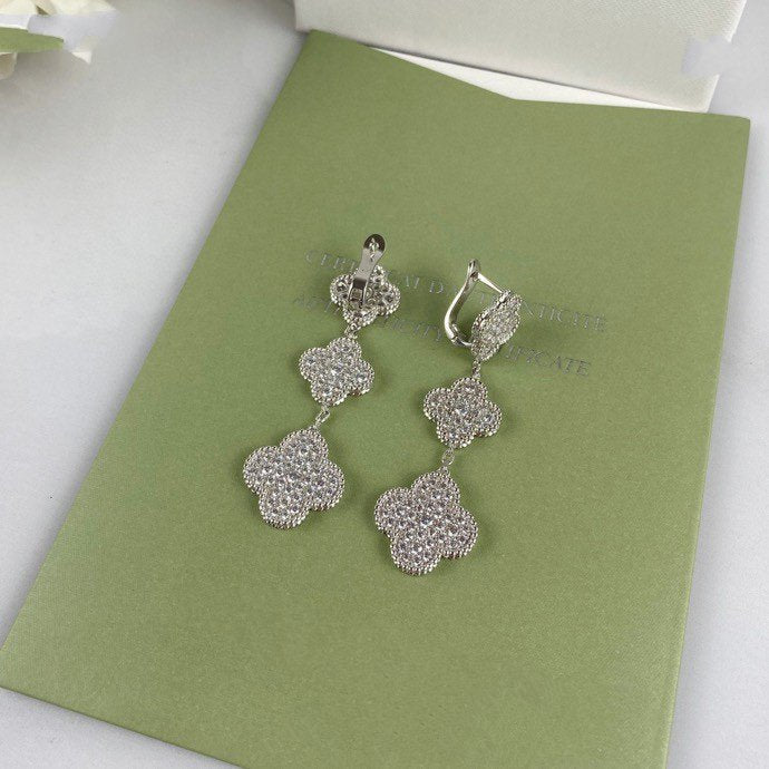 [⭐Reverie Jewels]CLOVER 3 MOTIF DIAMOND SILVER DROP EARRINGS