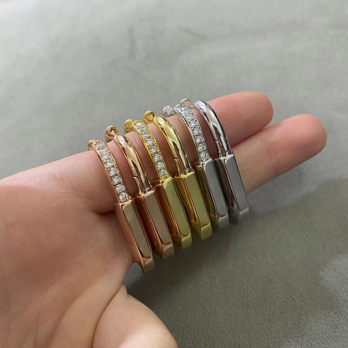 [Reverie Jewels]LOCK MEDIUM DIAMNOND EARRINGS