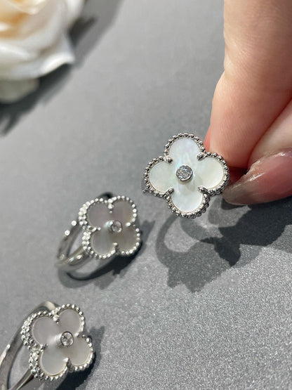 [⭐Reverie Jewels]CLOVER SILVER MOP DIAMOND RING