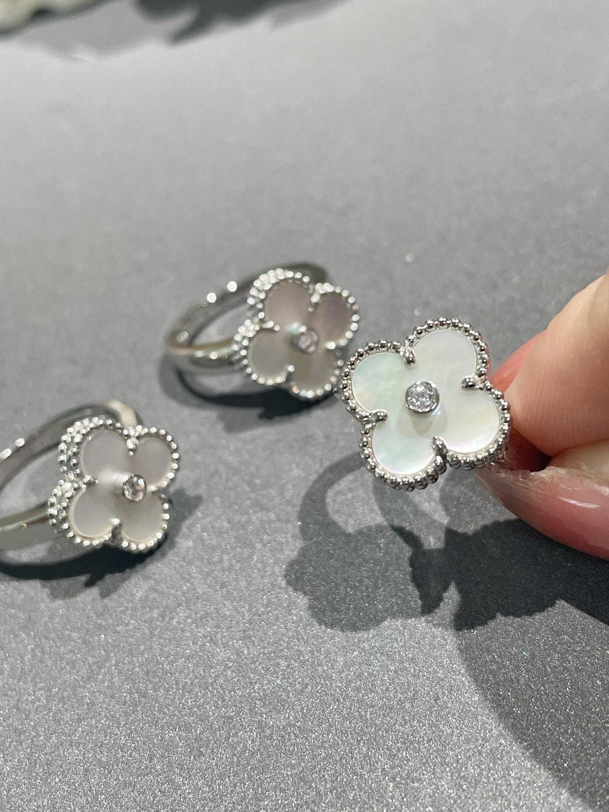 [⭐Reverie Jewels]CLOVER SILVER MOP DIAMOND RING