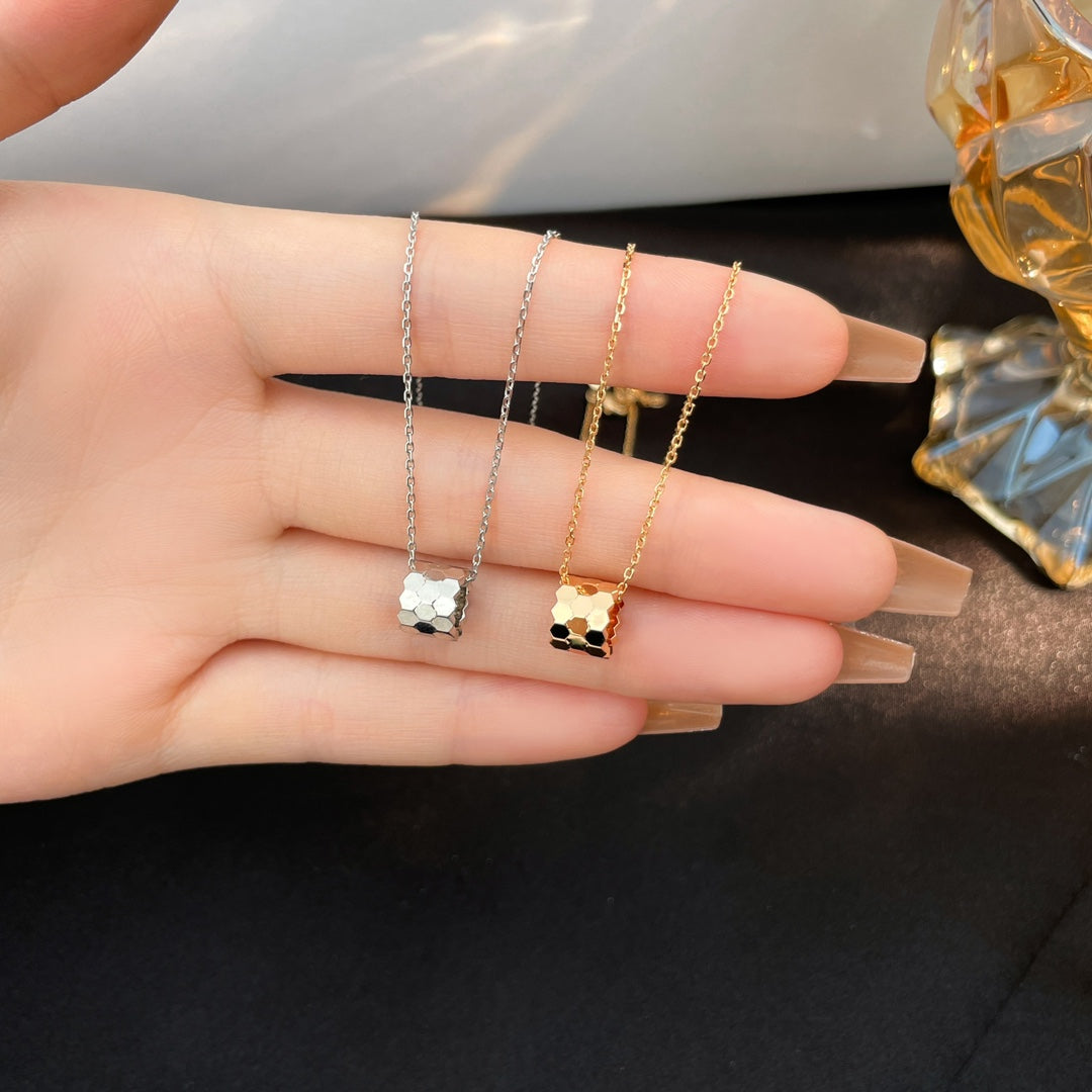 [⭐Reverie Jewels]BEE MINI NECKLACE
