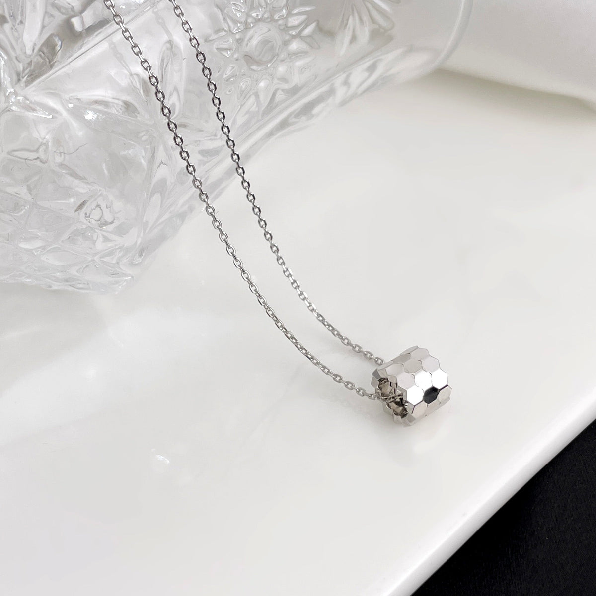 [⭐Reverie Jewels]BEE MINI NECKLACE