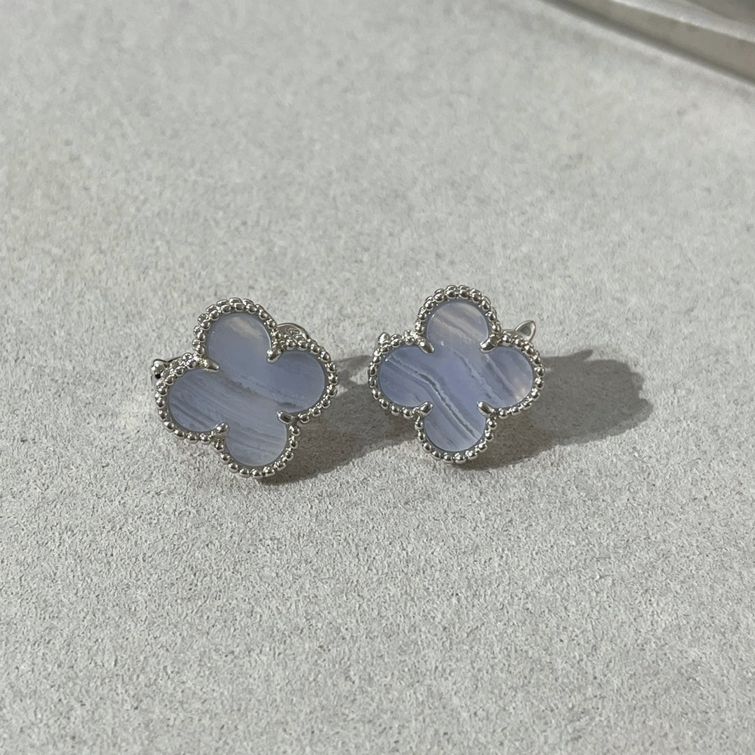 [⭐Reverie Jewels]CLOVER CHALCEDONY SILVER STUD EARRINGS