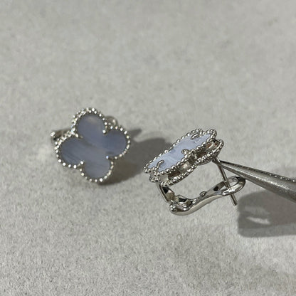 [⭐Reverie Jewels]CLOVER CHALCEDONY SILVER STUD EARRINGS