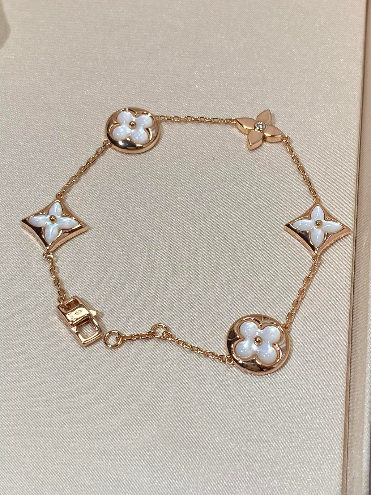 [⭐Reverie Jewels]STAR AND SUN 5 MOTIF MOP PINK GOLD BRACELET