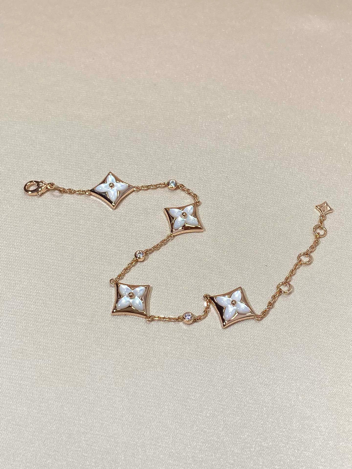 [⭐Reverie Jewels]STAR 4 MOTIF MOP DIAMOND PINK GOLD BRACELET