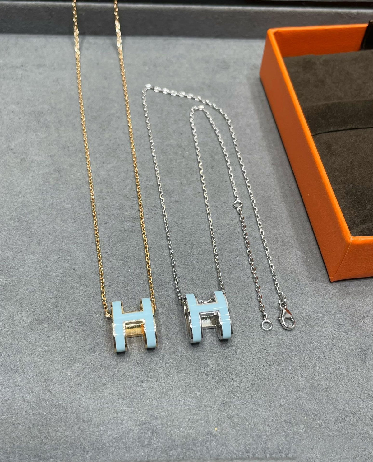 [⭐Reverie Jewels]POP H SKY BLUE NECKLACE