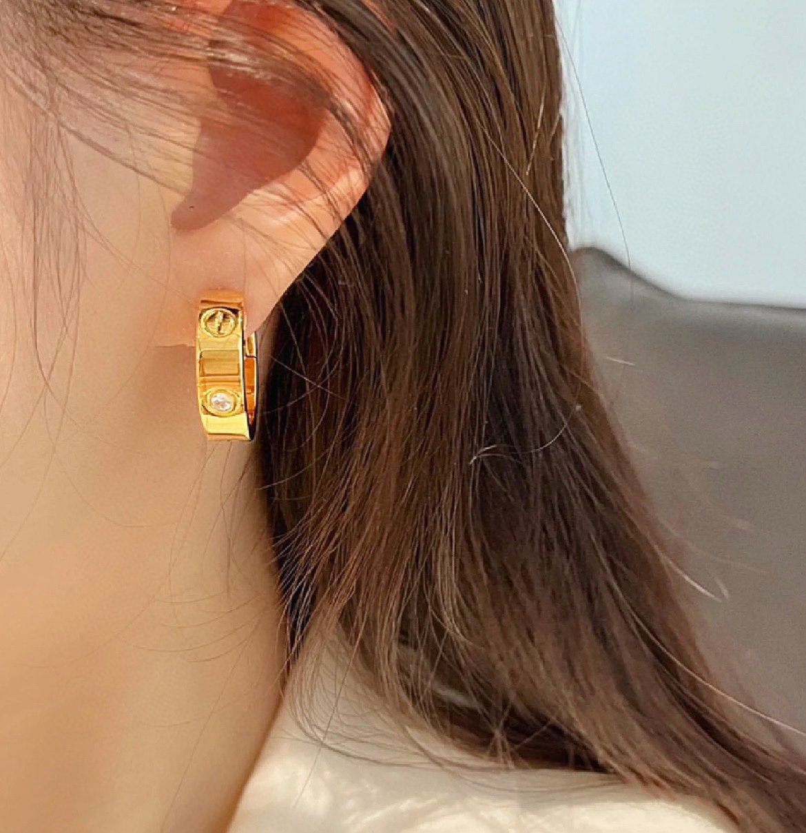 [⭐Reverie Jewels]LOVE 5.5MM 1 DIAMOND EARRINGS