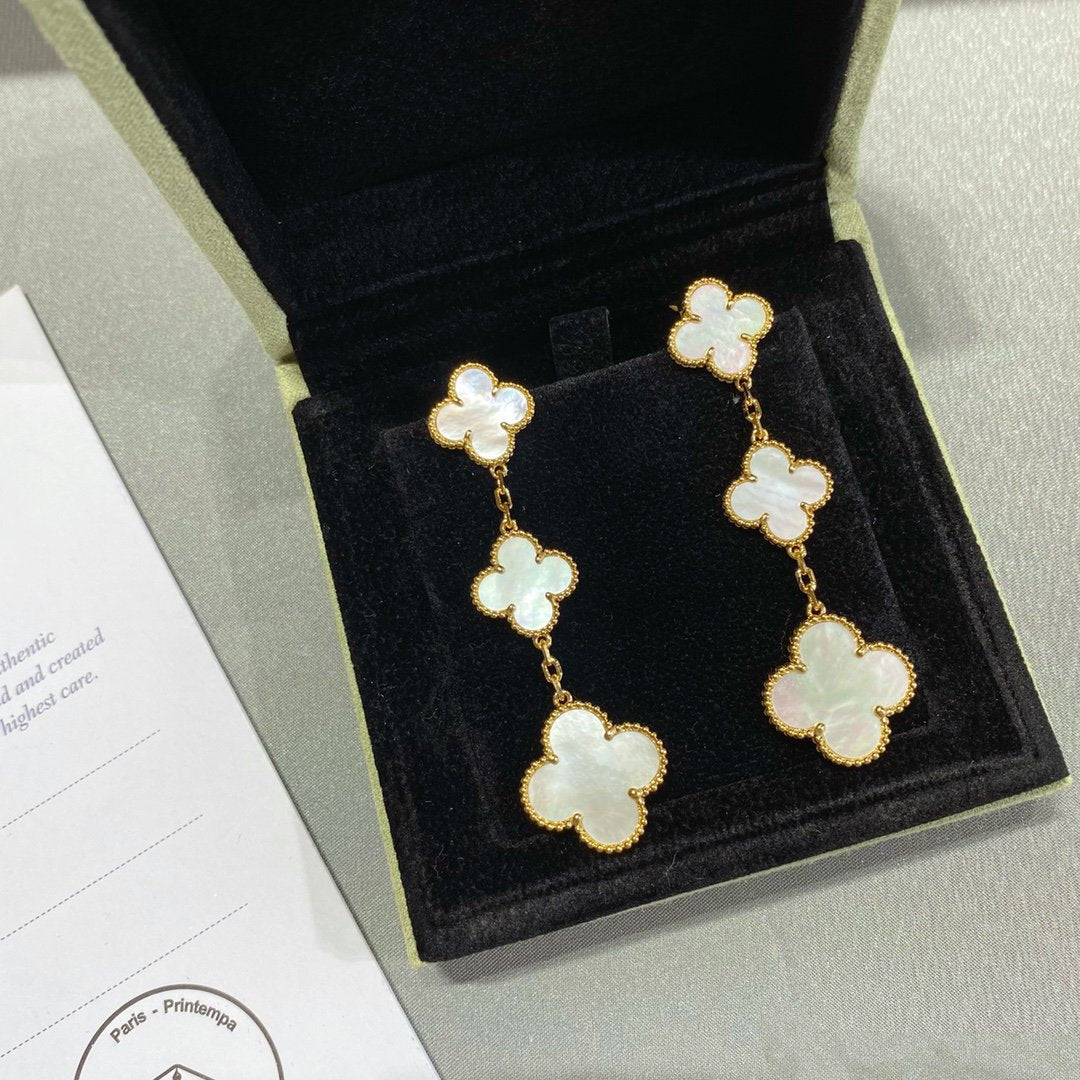 [⭐Reverie Jewels]CLOVER MOP 3 MOTIFS GOLD EARRINGS