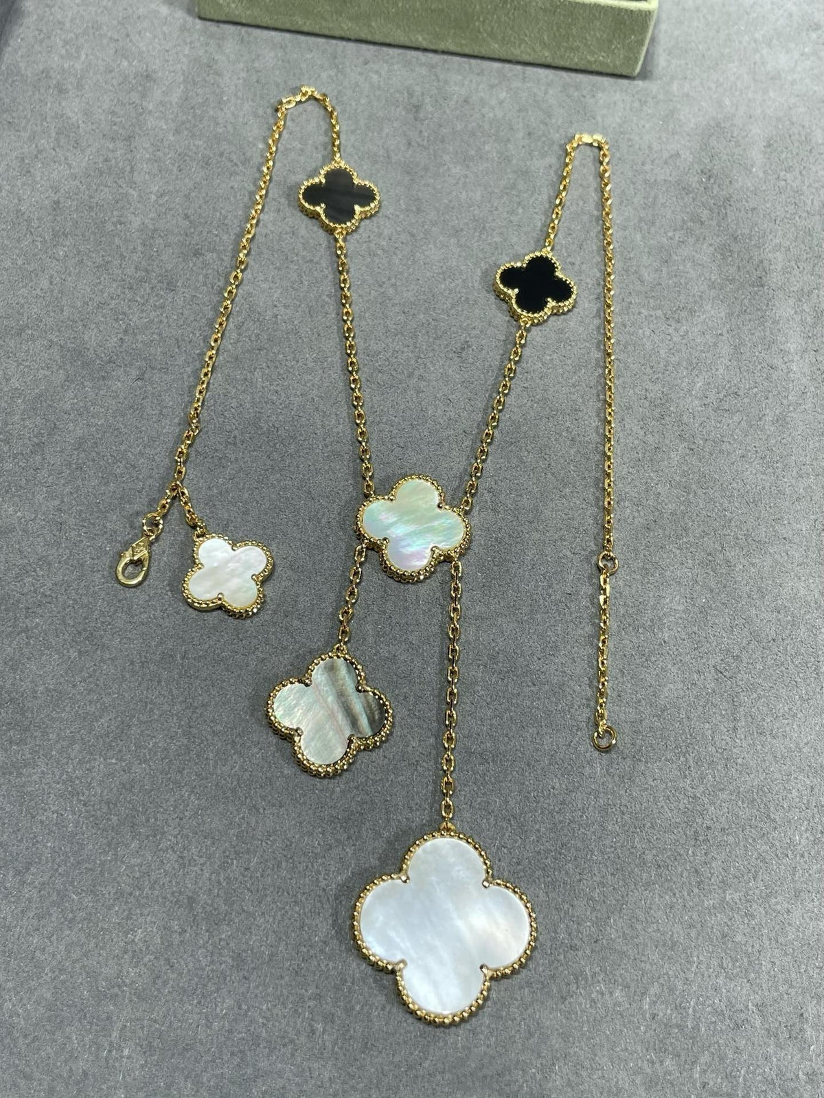 [⭐Reverie Jewels]CLOVER 6 MOTIF MOP ONYX GOLD NECKLACE
