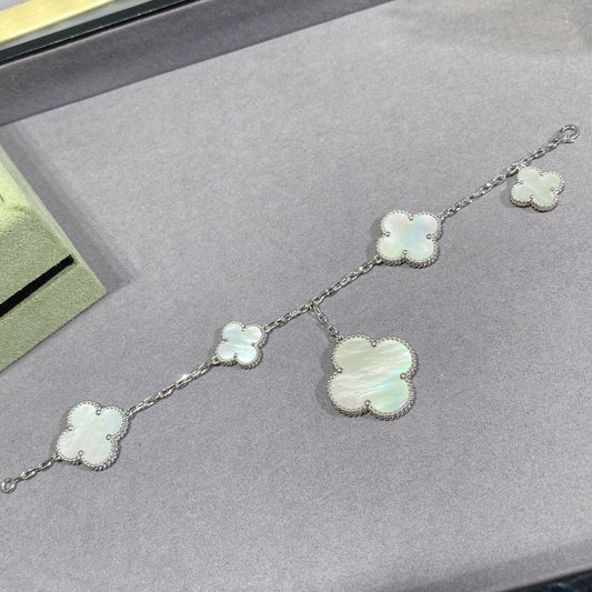 [⭐Reverie Jewels]CLOVER 5 MOTIF WHITE MOP SILVER BRACELET