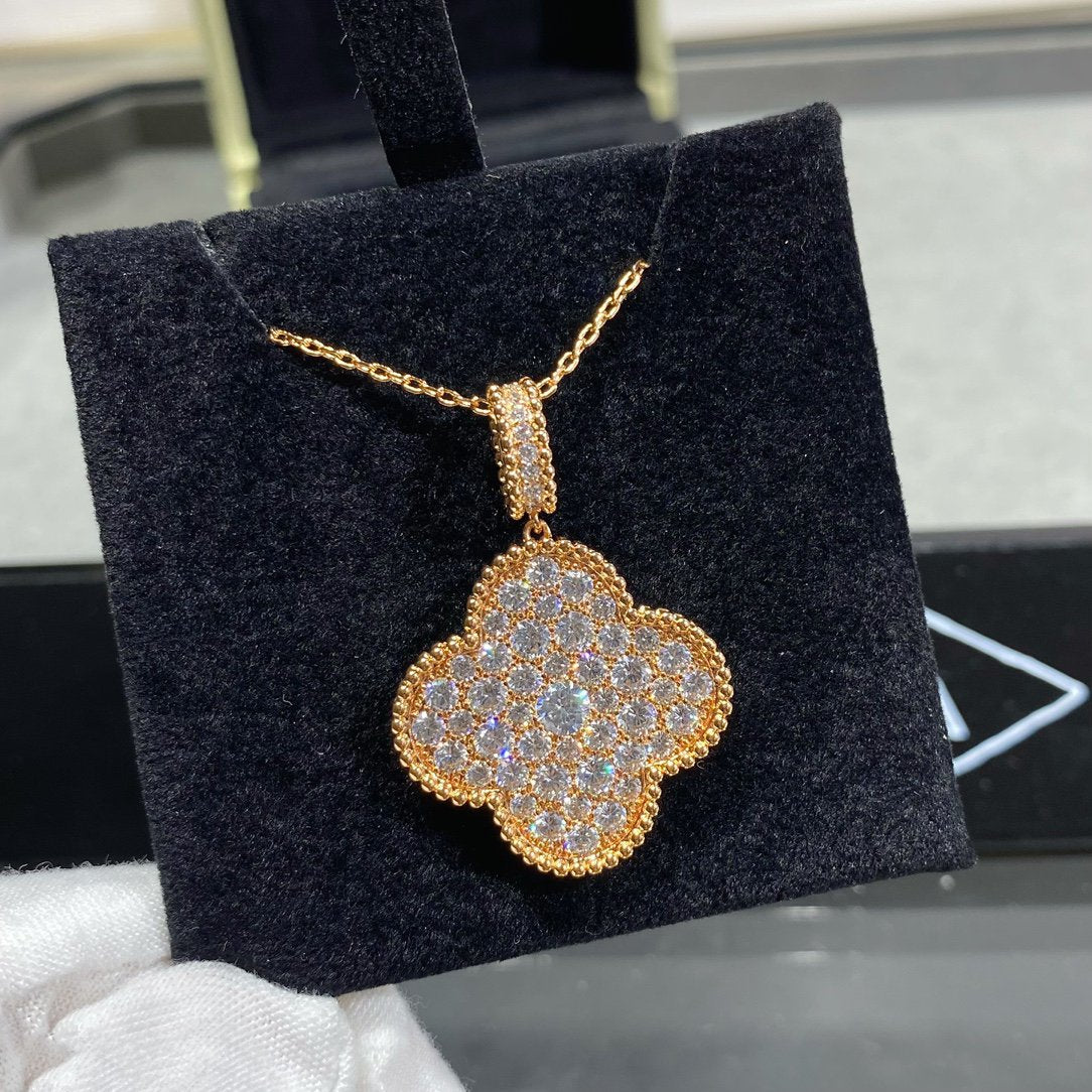 [⭐Reverie Jewels]CLOVER 25MM LARGE PEDANT DIAMOND PAVED LONG NECKLACE