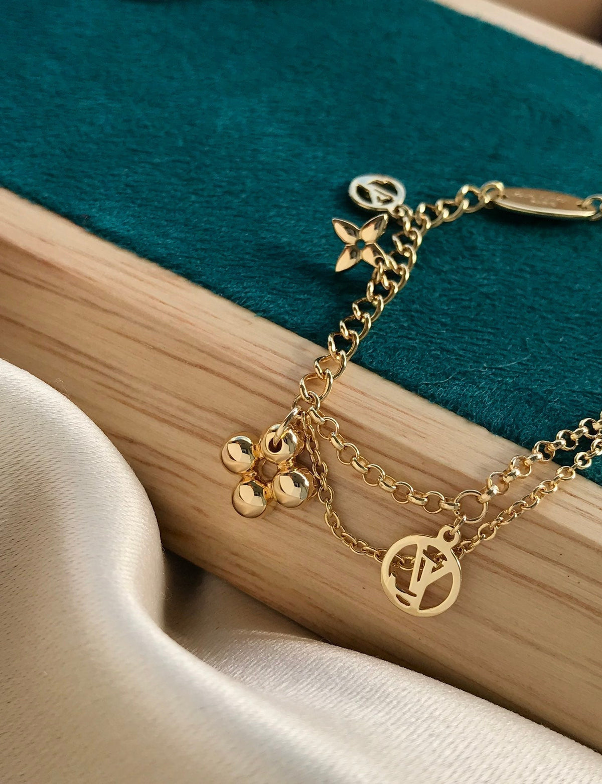 [⭐Reverie Jewels]BLOOMING PINK GOLD MOP BRACELET