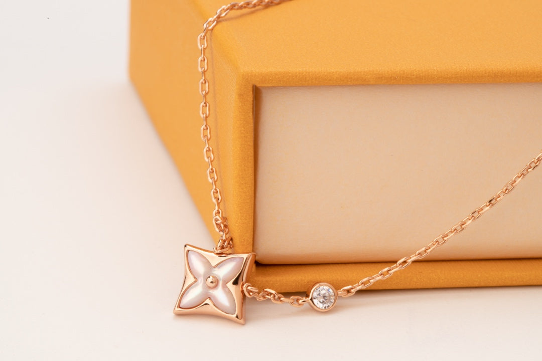 [⭐Reverie Jewels]STAR PINK MOP 1 DIAMOND PINK GOLD NECKLACE