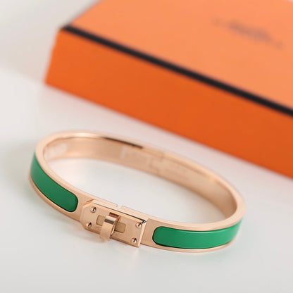 [⭐Reverie Jewels]HM KELLY GREEN BRACELET