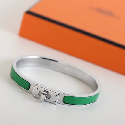 [⭐Reverie Jewels]HM KELLY GREEN BRACELET