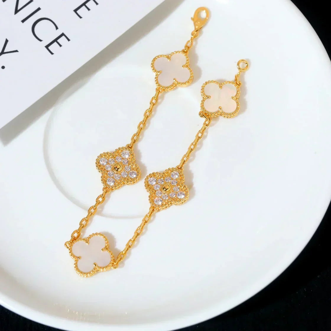 [⭐Reverie Jewels]CLOVER WHITE PEARL MOP 5 MOTIF BRACELET COLLECTION