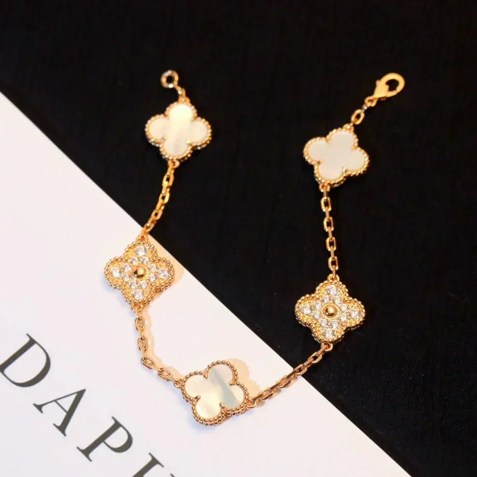 [⭐Reverie Jewels]CLOVER WHITE PEARL MOP 5 MOTIF BRACELET COLLECTION