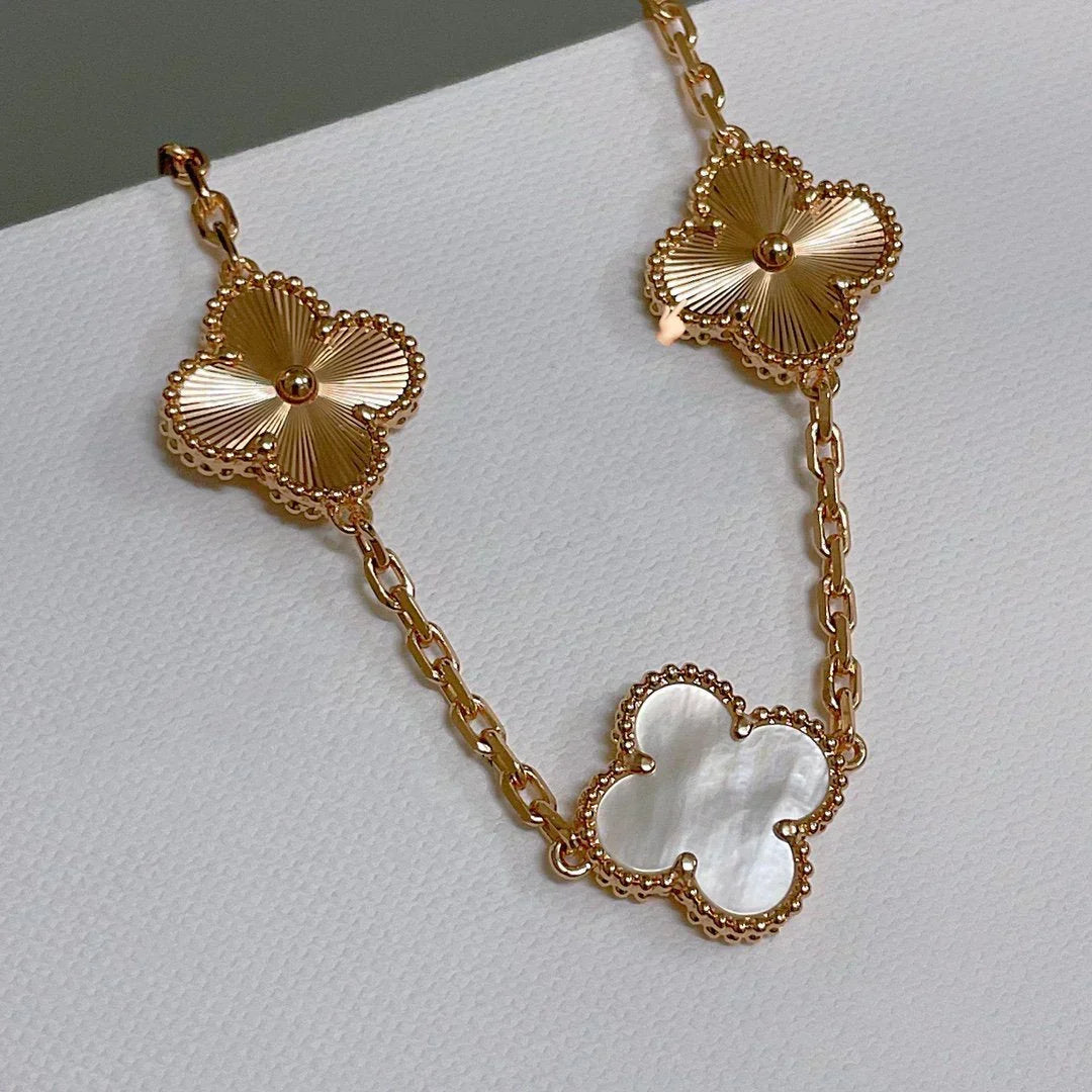 [⭐Reverie Jewels]CLOVER WHITE PEARL MOP 5 MOTIF BRACELET COLLECTION