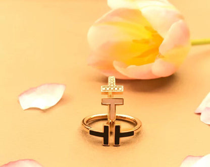 [Reverie Jewels]T SMALL ONYX PINK GOLD RING