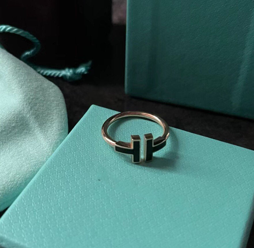 [Reverie Jewels]T SMALL ONYX PINK GOLD RING