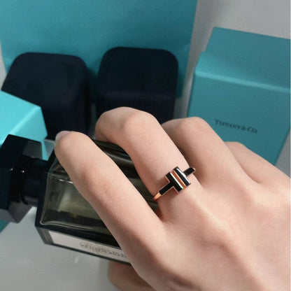 [Reverie Jewels]T SMALL ONYX PINK GOLD RING