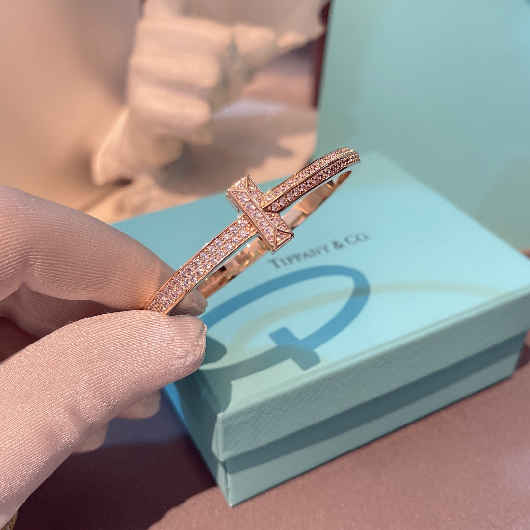 [Reverie Jewels]T1 WIDE HINGED BANGLE DIAMOND PAVED BRACELET