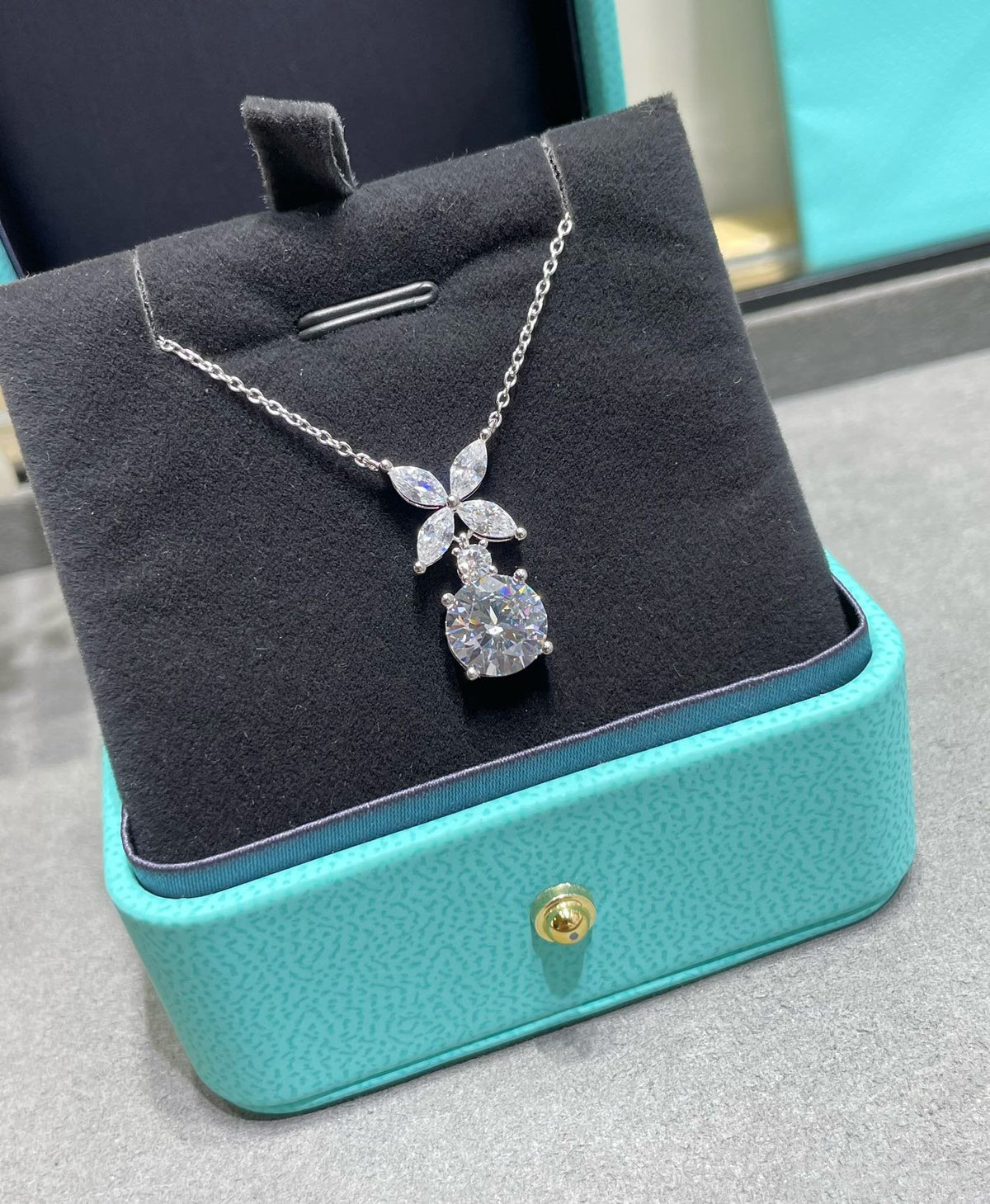 [Reverie Jewels]VICTORIA PENDANT SILVER DIAMOND NECKLACE