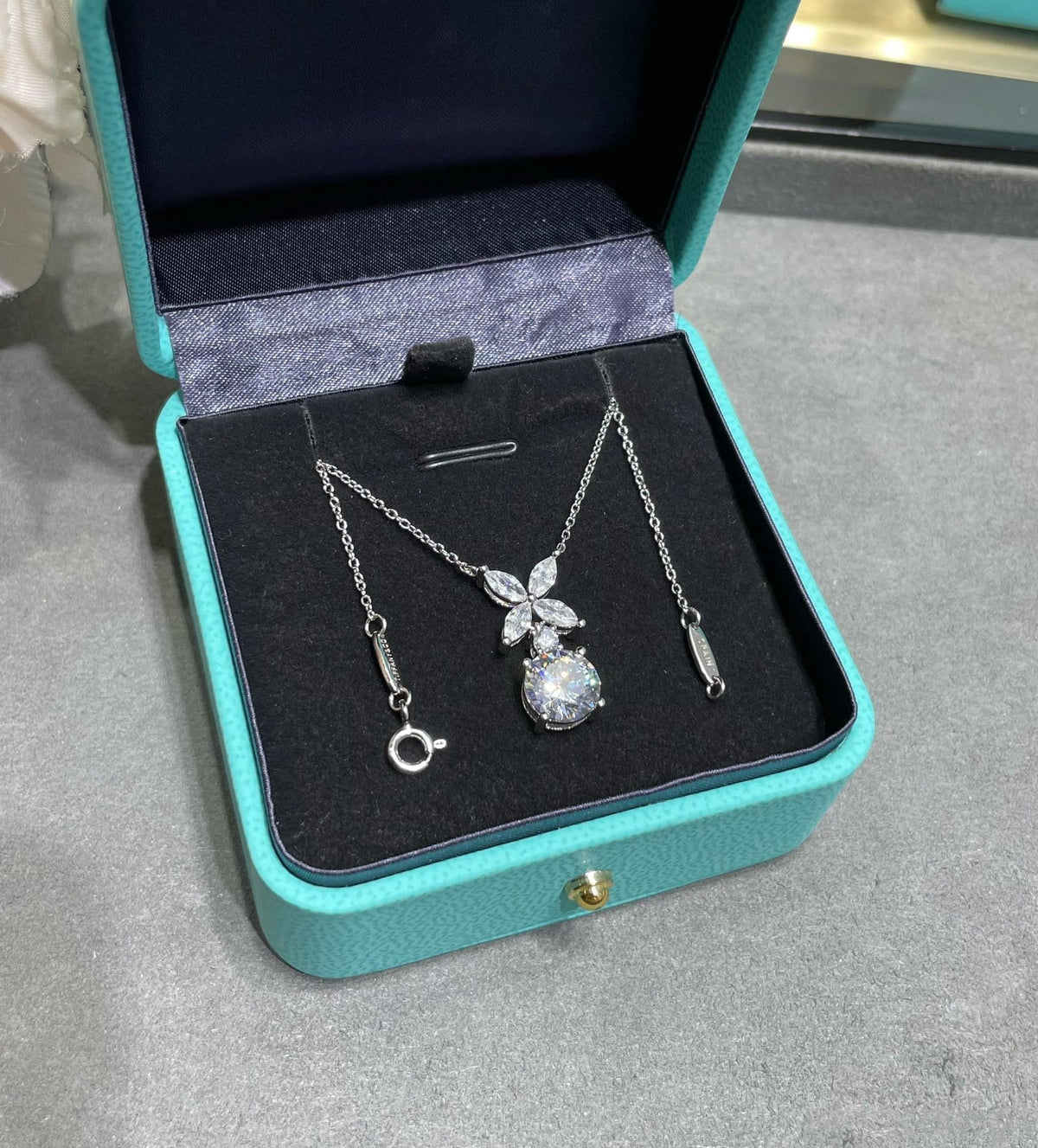 [Reverie Jewels]VICTORIA PENDANT SILVER DIAMOND NECKLACE