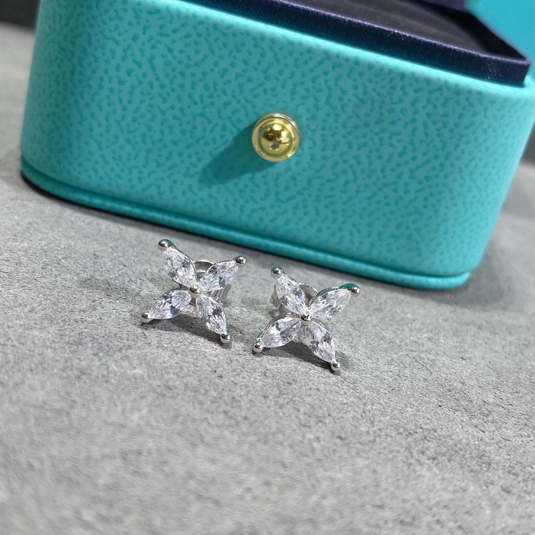 [Reverie Jewels]VICTORIA SILVER DIAMOND STUD MINI EARRINGS