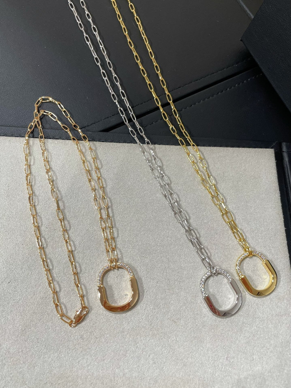 [Reverie Jewels]LOCK MEDIUM PENDANT DIAMOND NECKLACE
