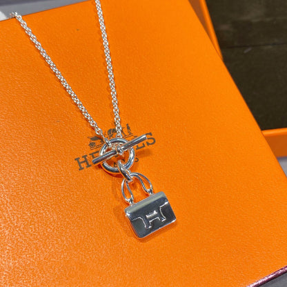 [⭐Reverie Jewels]CONSTANCE PEDANT SILVER NECKLACE