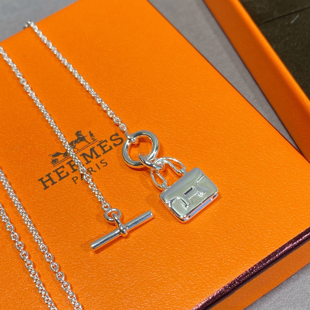 [⭐Reverie Jewels]CONSTANCE PEDANT SILVER NECKLACE