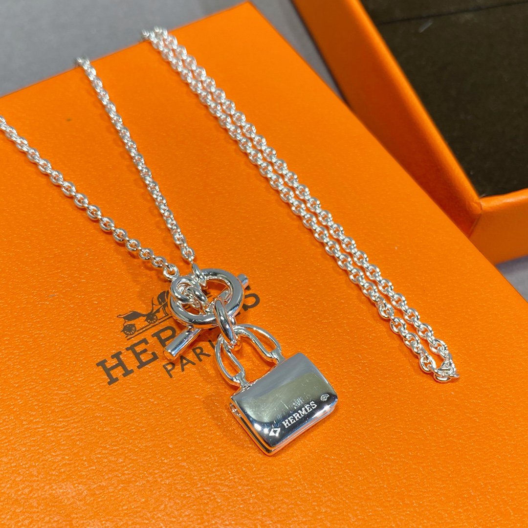 [⭐Reverie Jewels]CONSTANCE PEDANT SILVER NECKLACE