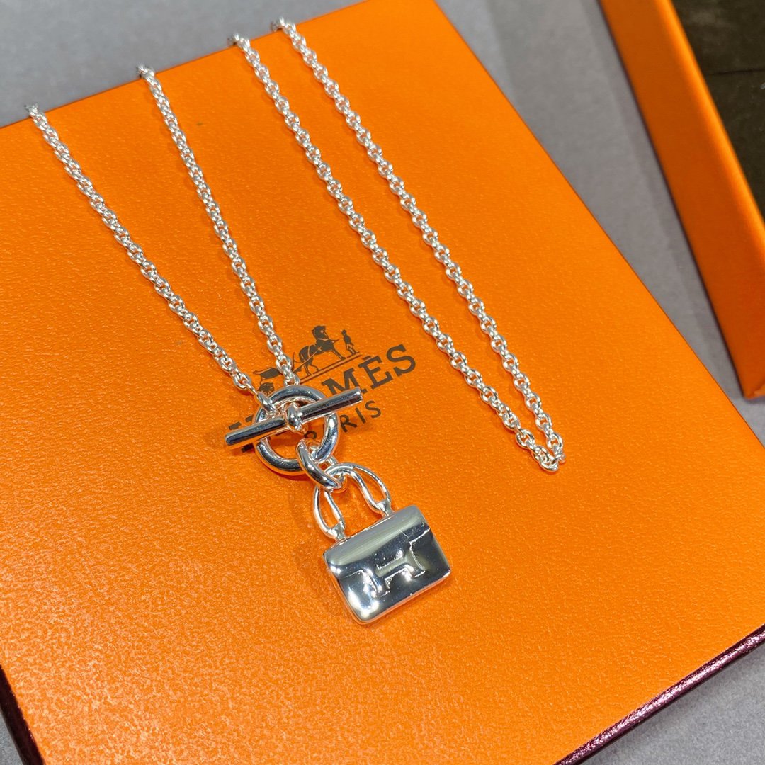 [⭐Reverie Jewels]CONSTANCE PEDANT SILVER NECKLACE